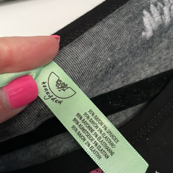 Honeydew pajama set,  size Medium - Picture 2 of 6